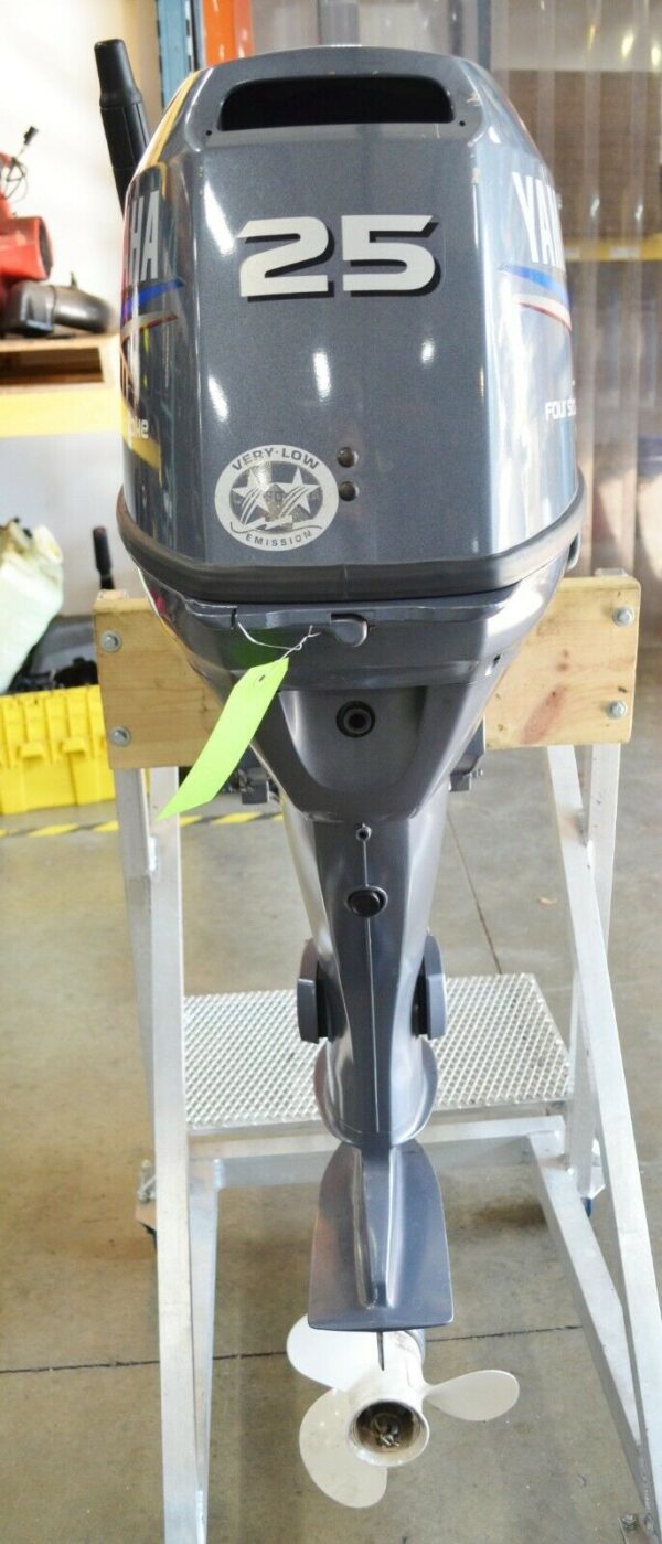 2010 Yamaha 25hp 4-stroke long-shaft outboard motor