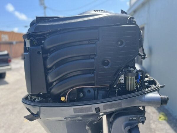 2014 Yamaha 200hp 4-Stroke 25” Outboard-Motor - Image 3