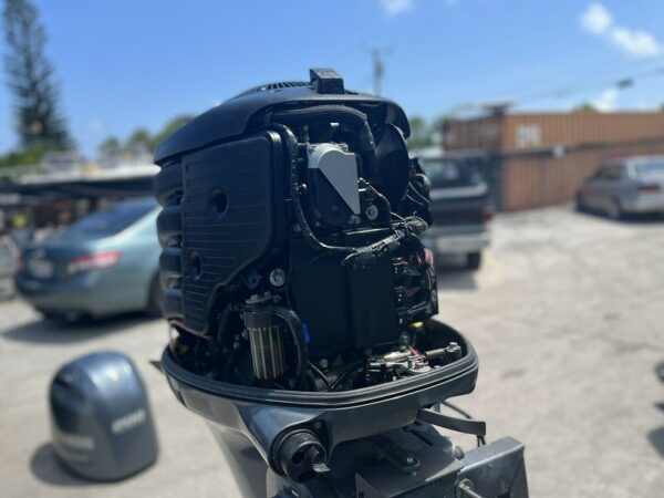 2014 Yamaha 200hp 4-Stroke 25” Outboard-Motor - Image 4