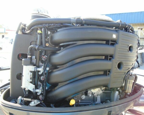 2019 Yamaha 200hp 4-Stroke 25-shaft Outboard Motor - Image 3