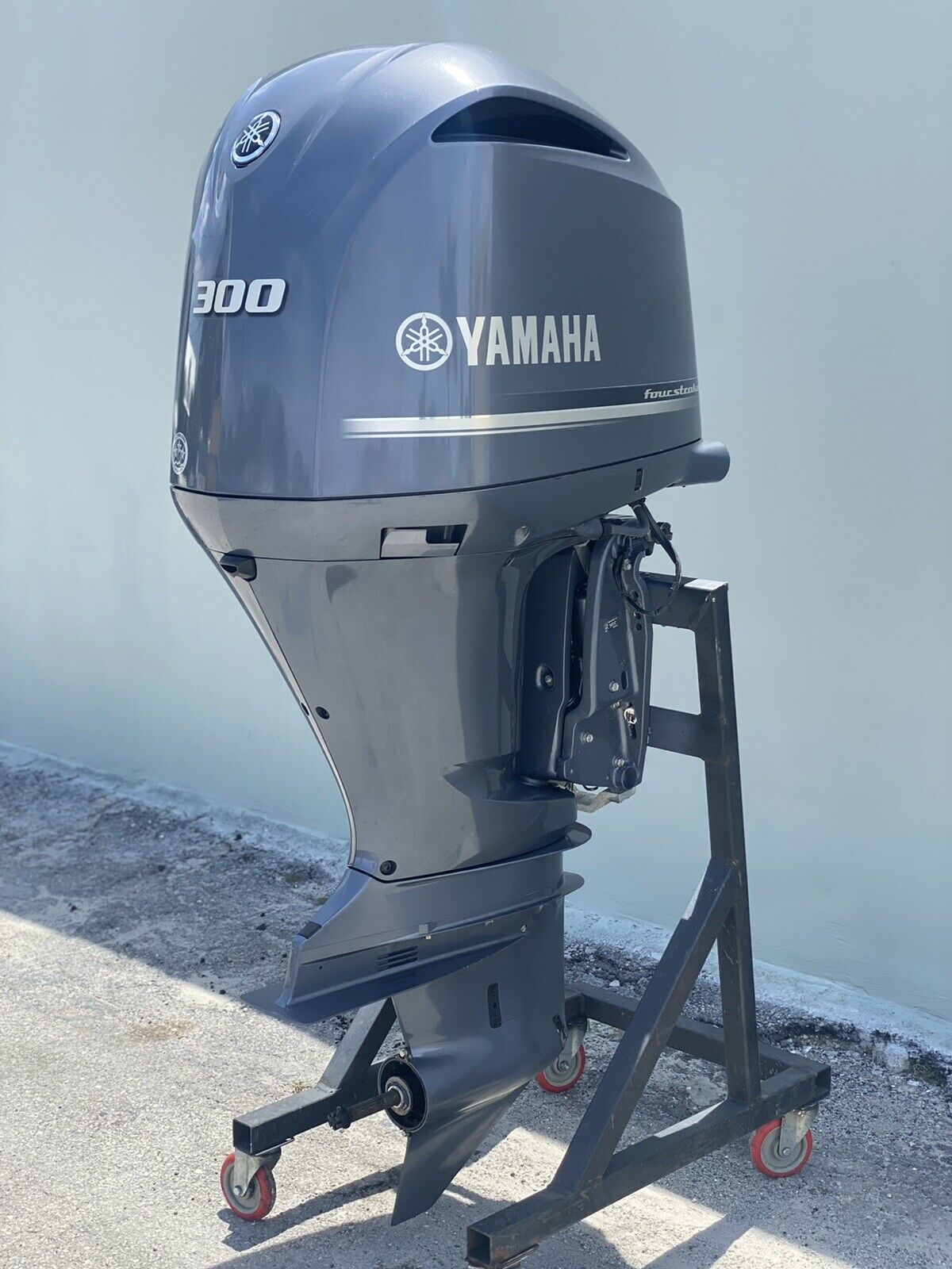 2018 Yamaha 300Hp 4 Stroke 25” Outboard Motor - Image 2