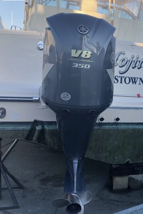 2018 Yamaha 350hp V8 4 Stroke 25 Shaft Outboard Motor