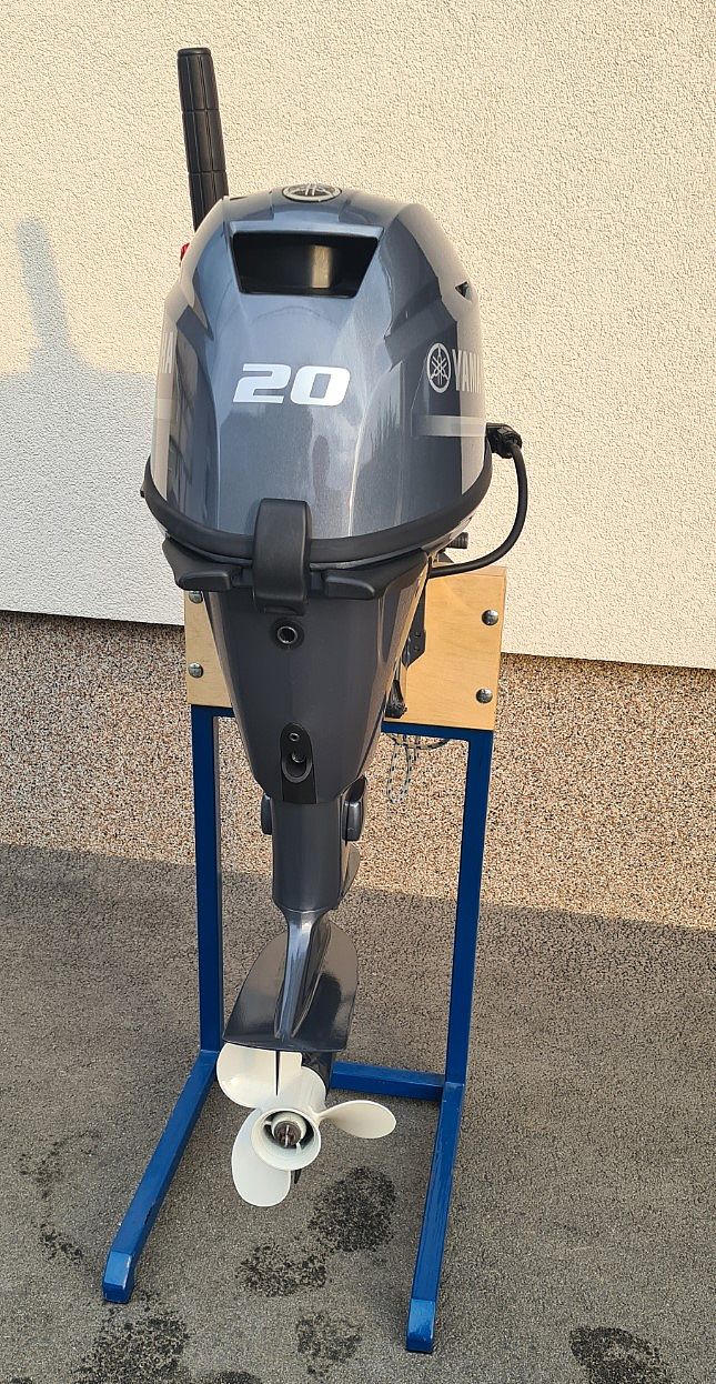 2012 Mercury 20hp 4 Stroke 20 Shaft Outboard Motor - Image 2