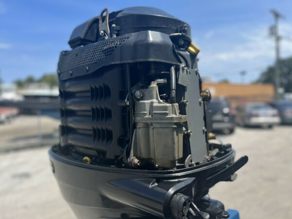 2011 Suzuki 175hp 4-Stroke 25” Outboard Motor - Image 3
