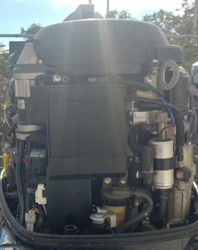 2011 Suzuki 300hp 4 Stroke 25” Outboard Motor - Image 3