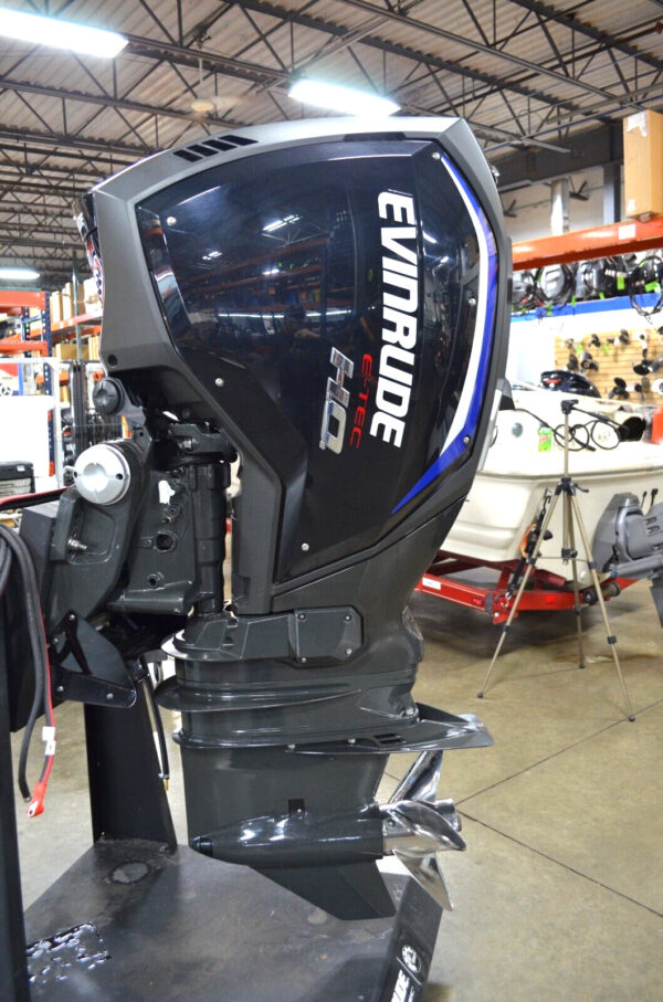 2019 Evinrude ETEC 150hp 25in shaft Remote Outboard Motor - Image 3