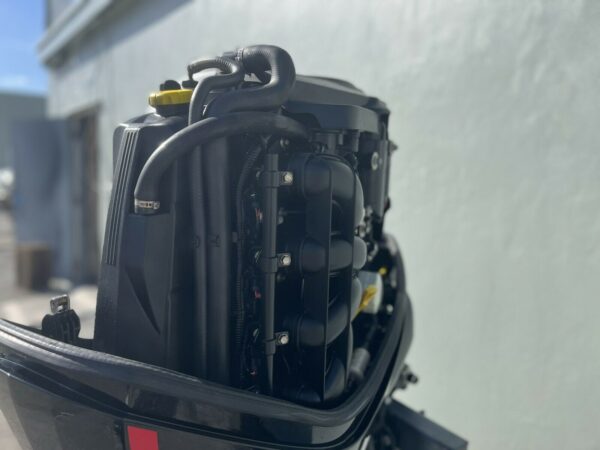 2019 Mercury Pro-Xs 115Hp 4-Stroke 25” Outboard-Motor - Image 4